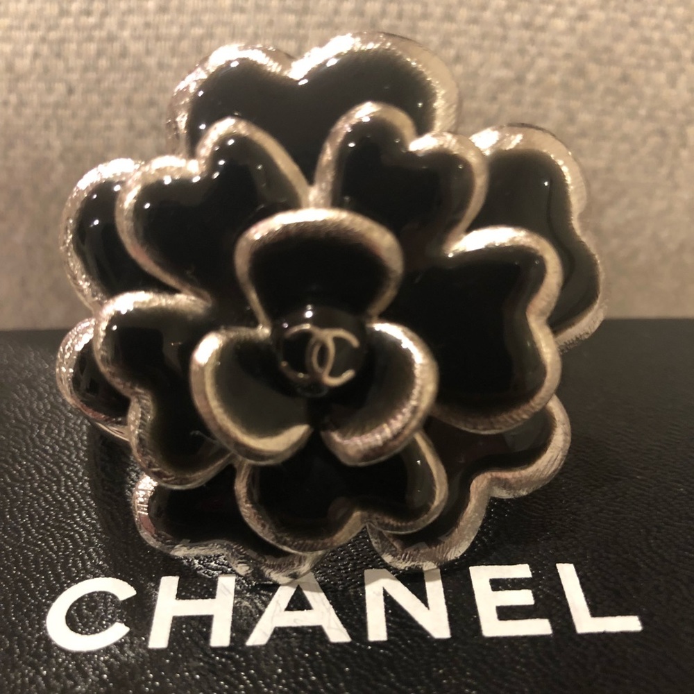 ❌🚫SOLD❌🚫 RARE Chanel Camellia Bracelet